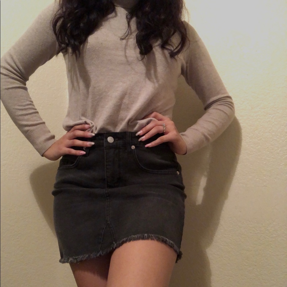 Black skirt